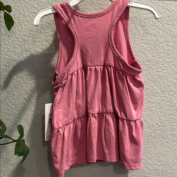 Nike Girls 2 Piece Ruffle Tank and Shorts Set - Picture 3 of 3